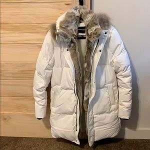 Real rabbit fur collered winter jacket.